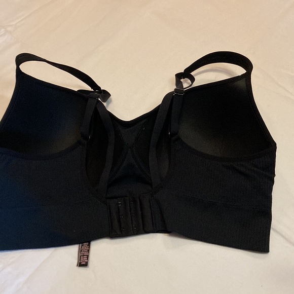 Victoria’s Secret XL Sports Bra Lightly Padded - Picture 3 of 7
